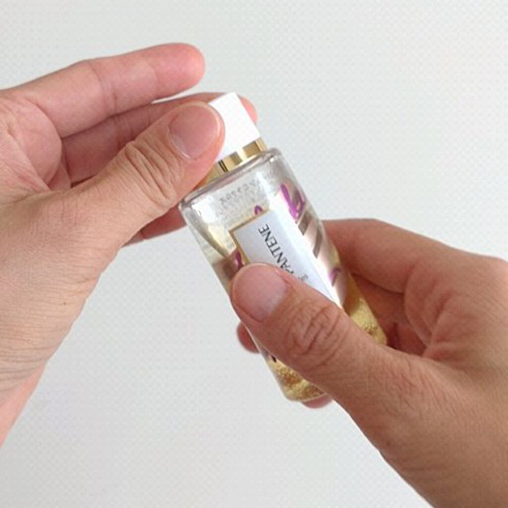 Pantene Original Non-Rinse Treatment, Glossy Shake Aqua Oil – Frizz Control & Hydration Treatment 49 ml - Image 5