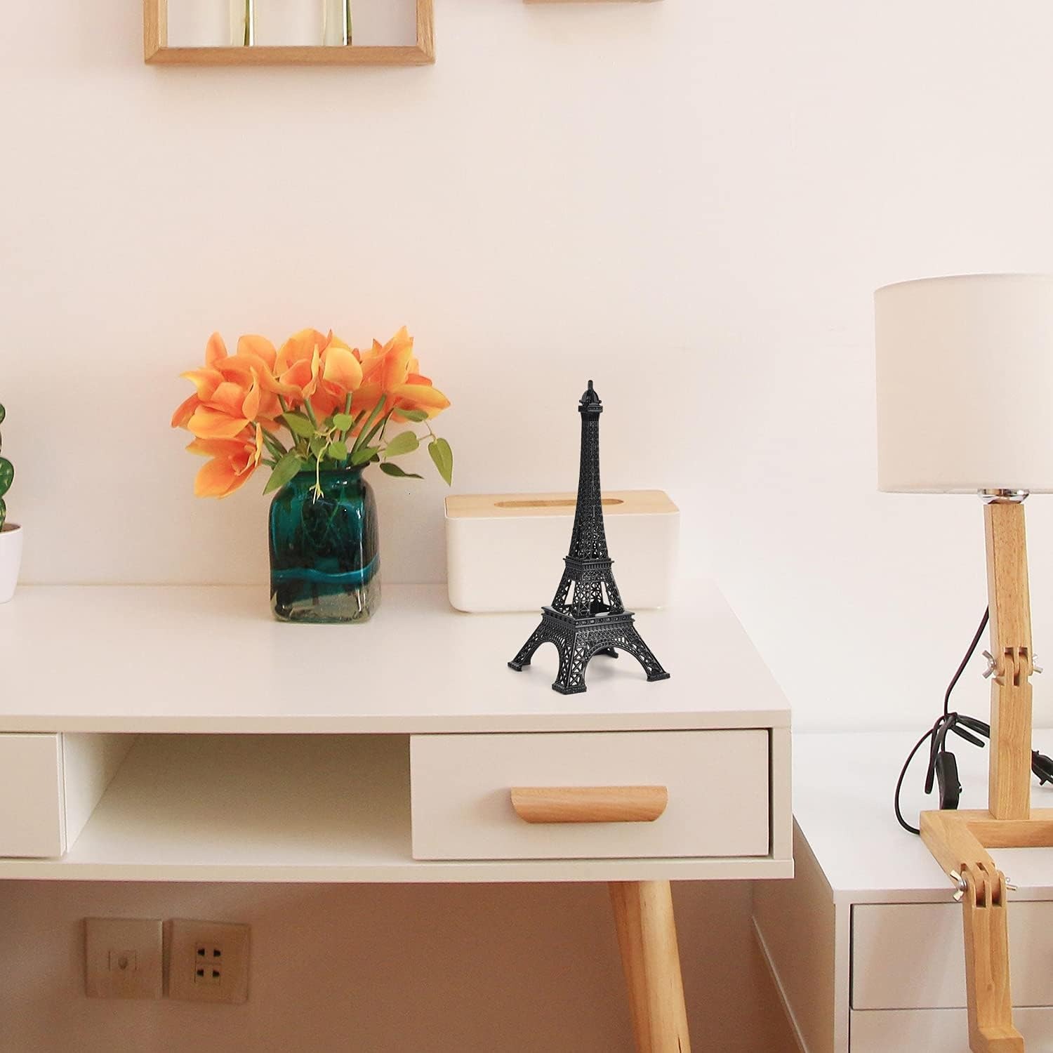 7-Inch Eiffel Tower Statue Home Decor | Bronze Alloy Metal Paris Landmark Model for Desk, Shelf & Gift - Image 3