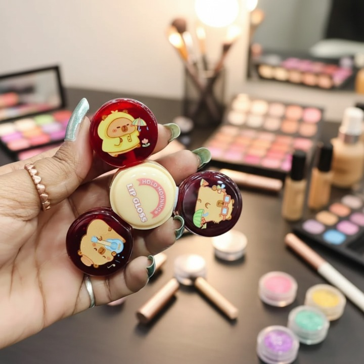 3 in 1 Spinner Lip Gloss/Tint – Hydrating Liquid Lip Color, Glossy & Vibrant Finish, Multicolor Red Shades, Long-Lasting Shine & Moisturizing Formula - Image 2