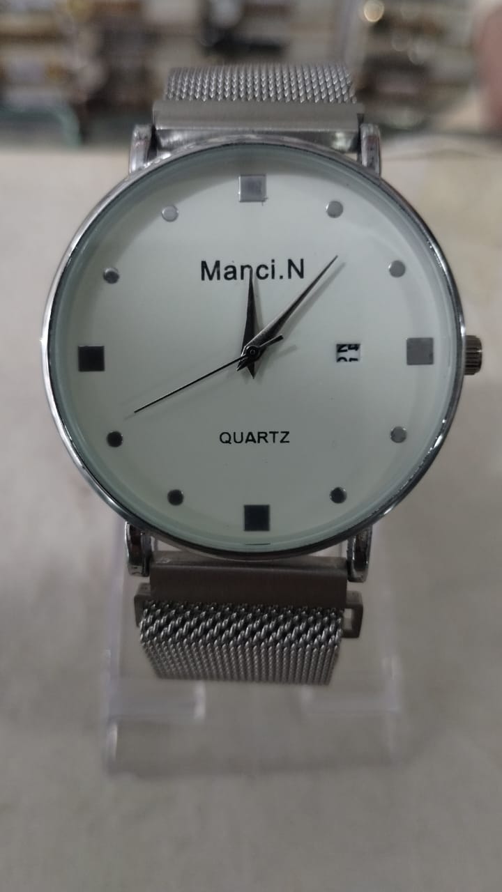 Manci.N QUARTZ – Elegant Women’s Watch with Precision Quartz Movement | Stylish Minimalist Design for Everyday Sophistication - Image 3