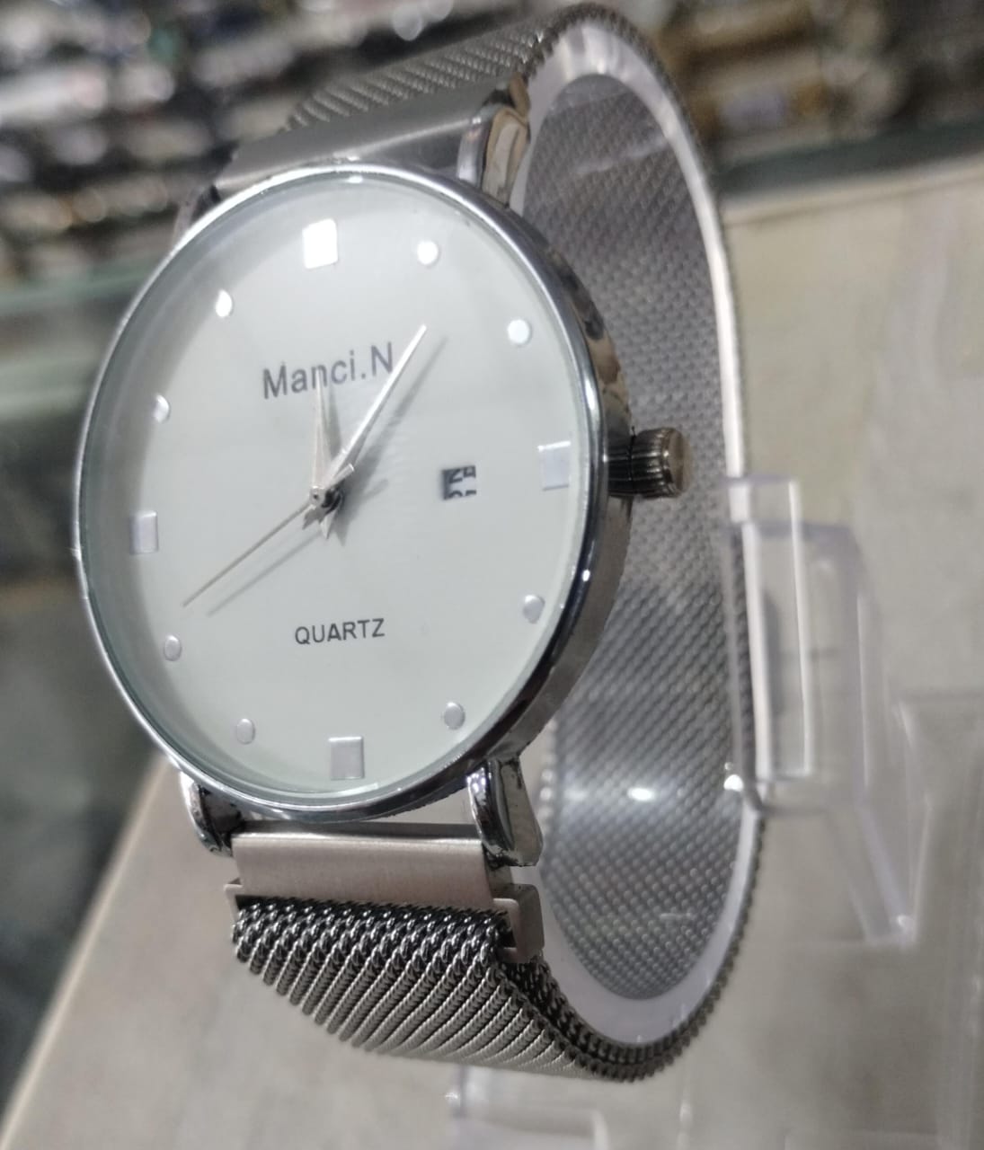 Manci.N QUARTZ – Elegant Women’s Watch with Precision Quartz Movement | Stylish Minimalist Design for Everyday Sophistication - Image 2